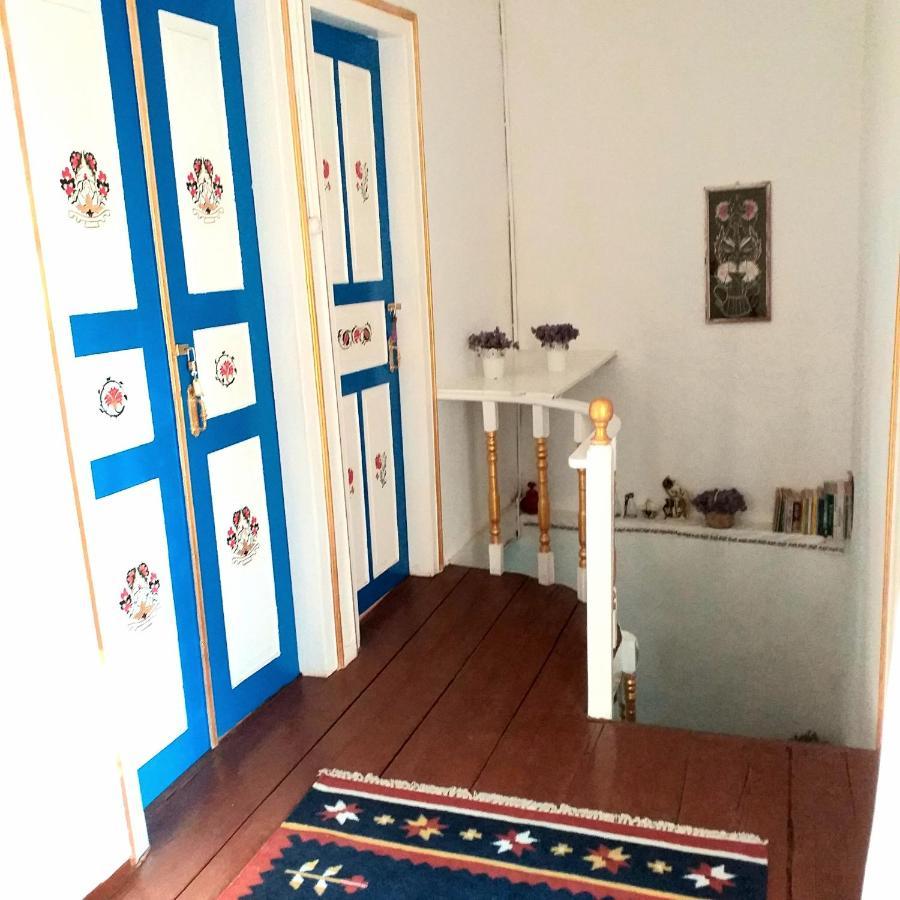 Ayvalik 1881 Pansiyon Bagian luar foto